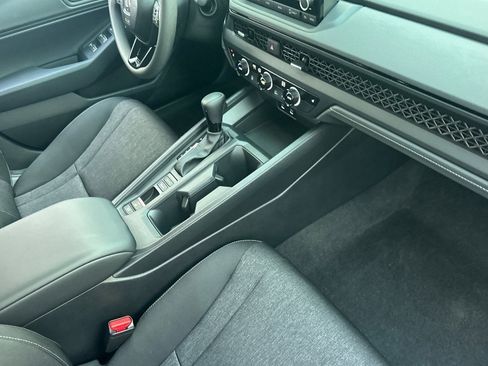 Certified 2025 Honda Accord SE image 28