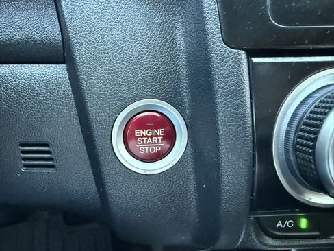 Used 2016 Honda Fit EX image 18