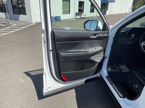 Certified 2025 Hyundai Palisade Calligraphy AWD/4WD image 17