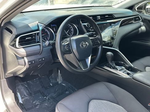 Used 2018 Toyota Camry LE w/ Audio Package FWD image 14