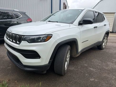 Used 2023 Jeep Compass Sport AWD/4WD image 1