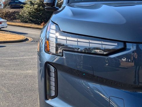 New 2025 Volvo EX90 Ultra image 12