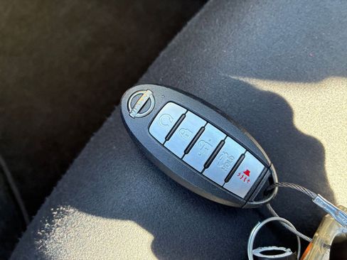 Used 2025 Nissan Altima 2.5 SV image 24