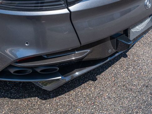 Used 2020 Aston Martin DBS Superleggera Volante RWD image 18