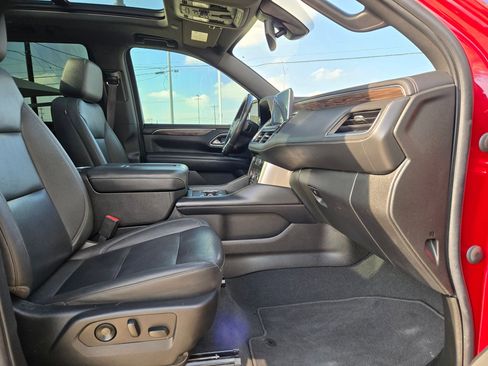 Used 2022 Chevrolet Tahoe Z71 w/ Z71 Off-Road Package image 30