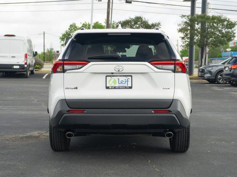 Used 2025 Toyota RAV4 XLE w/ Weather Package image 6