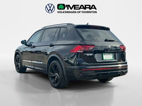 Used 2023 Volkswagen Tiguan SE R-Line image 3