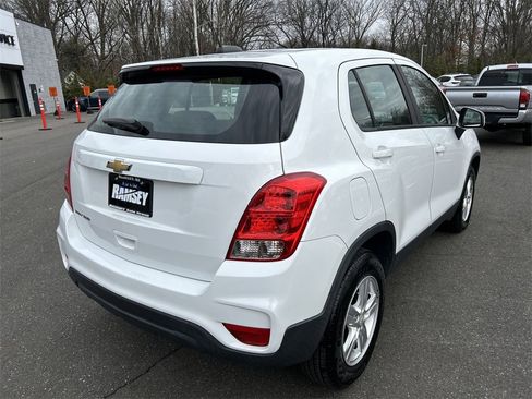 Used 2018 Chevrolet Trax LS image 8