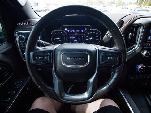 Used 2022 GMC Sierra 2500 Denali w/ Denali Ultimate Package image 18