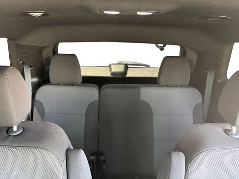 Used 2023 Chevrolet Traverse LT AWD/4WD image 16