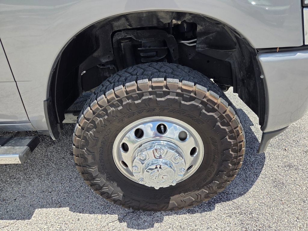 Used 2024 RAM 3500 Laramie AWD/4WD image 20