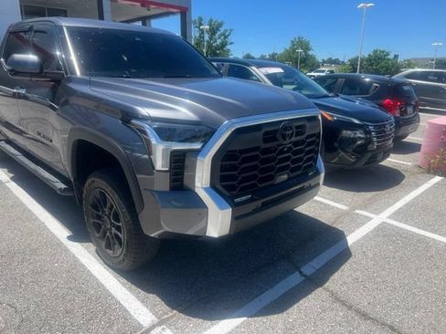 Used 2023 Toyota Tundra Limited w/ TRD Off-Road Package AWD/4WD image 4