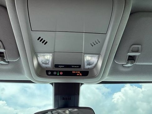 Used 2024 Chevrolet Equinox LT w/ LPO, Floor Liner Package AWD/4WD image 17
