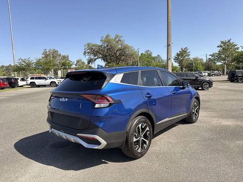Used 2025 Kia Sportage EX FWD image 3