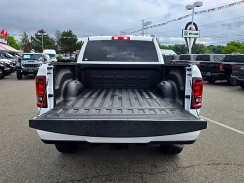 Used 2025 RAM 2500 Big Horn AWD/4WD image 6