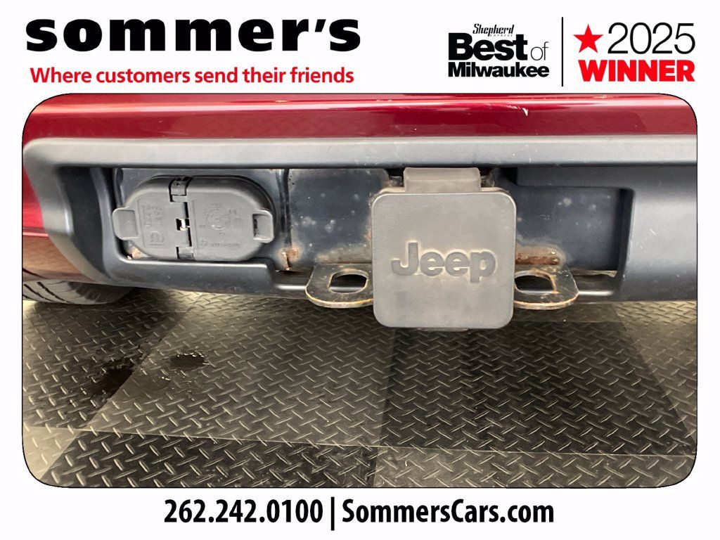 Used 2019 Jeep Grand Cherokee Overland AWD/4WD image 30