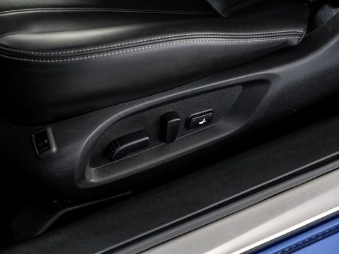 Used 2019 INFINITI Q60 3.0t Luxe w/ Essential Package image 36