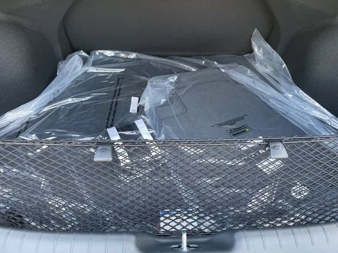 New 2026 Hyundai Elantra SEL FWD image 18