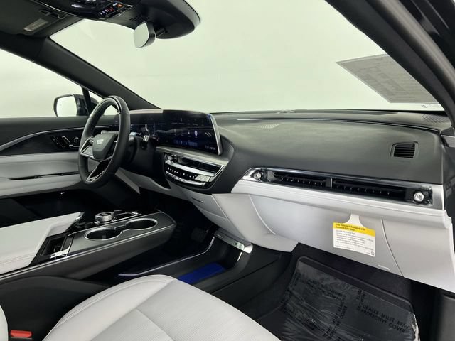 Used 2026 Cadillac Lyriq Sport AWD/4WD image 30