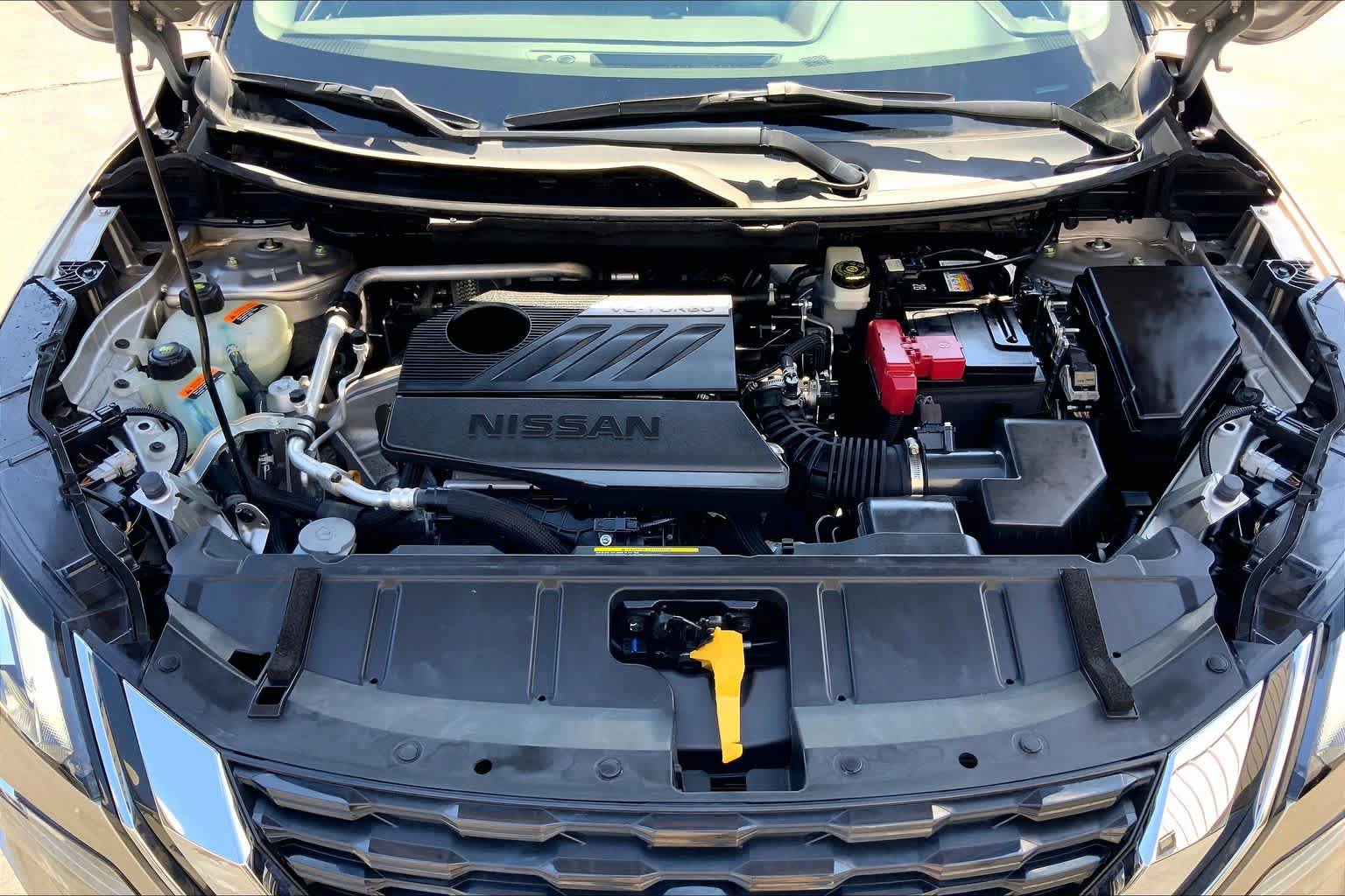 Used 2023 Nissan Rogue Platinum FWD image 32
