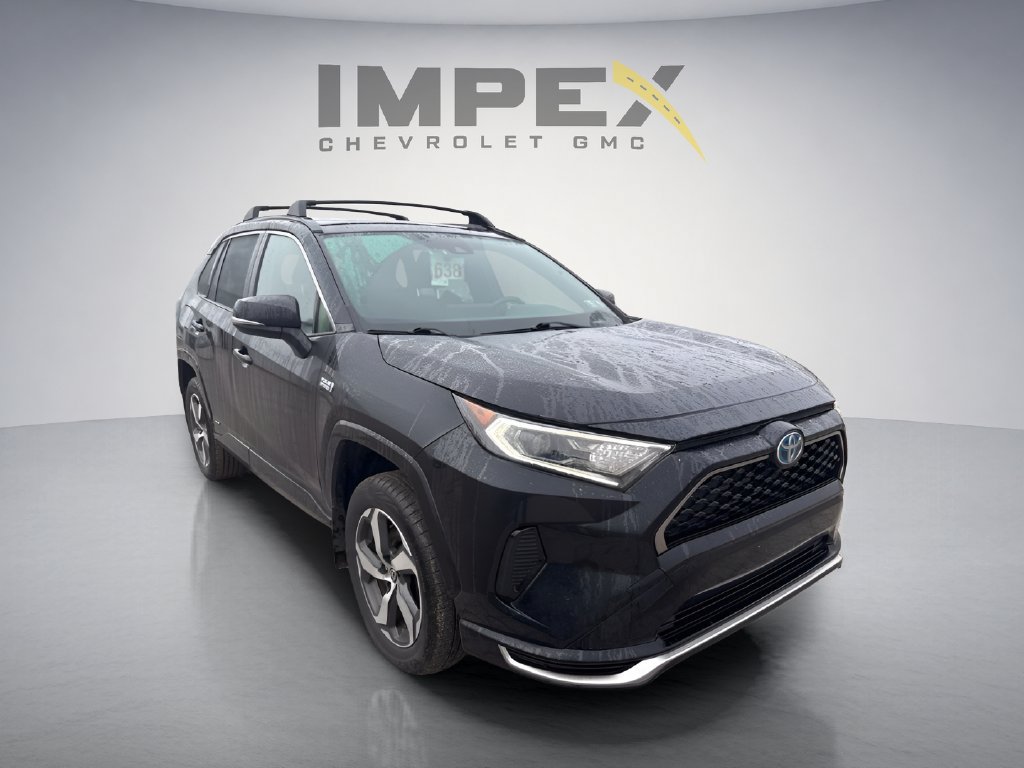 Used 2021 Toyota RAV4 SE w/ Weather & Moonroof Package AWD/4WD image 7