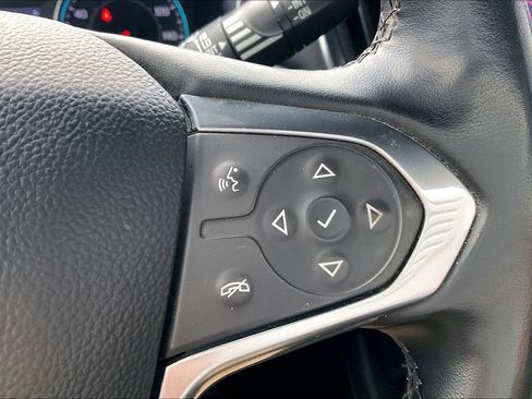 Used 2023 Chevrolet Traverse LT image 15