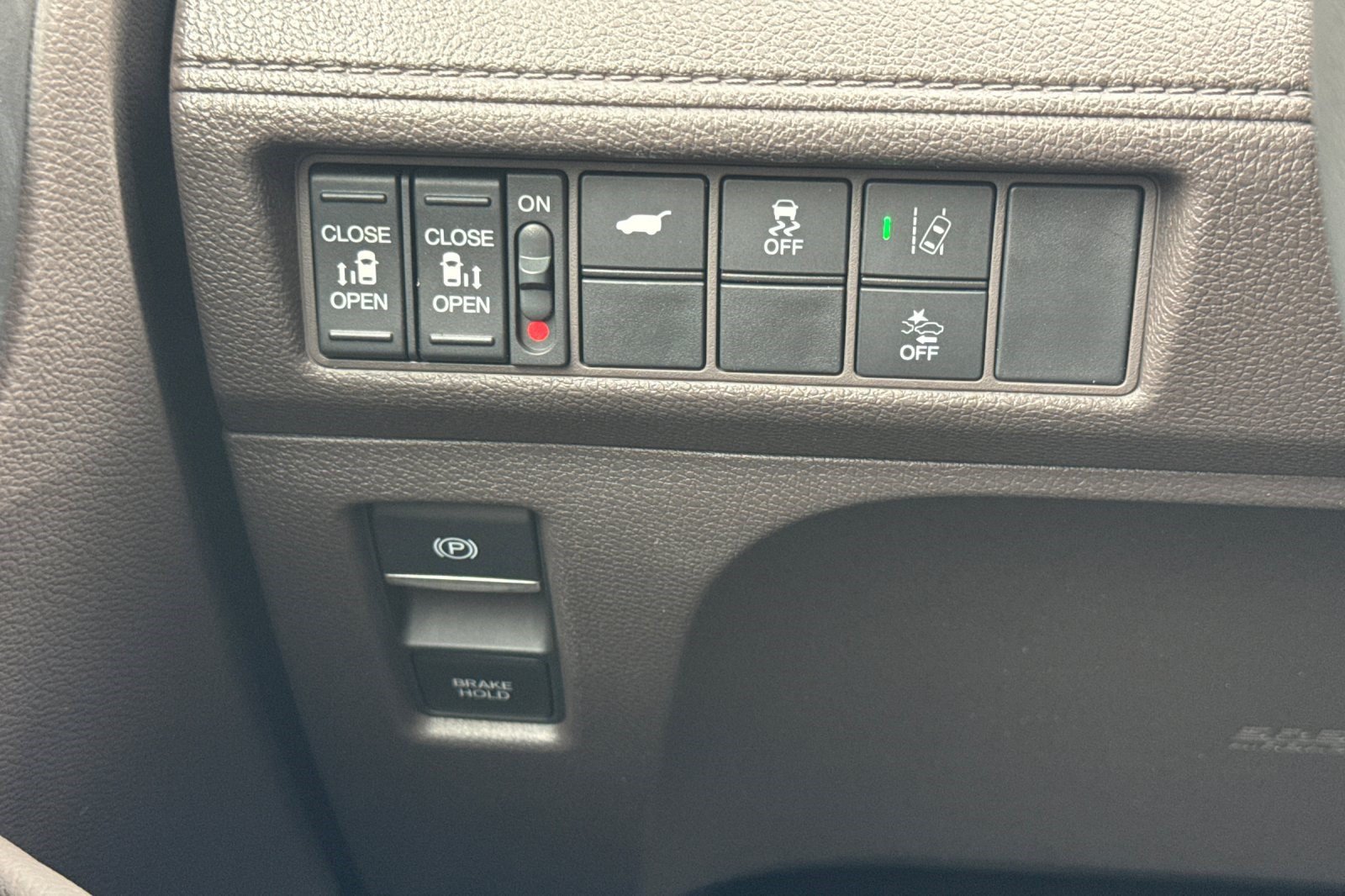 Used 2018 Honda Odyssey EX-L image 38