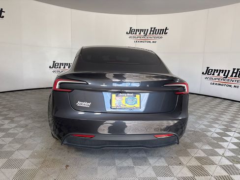 Used 2024 Tesla Model 3 Standard Range RWD image 5