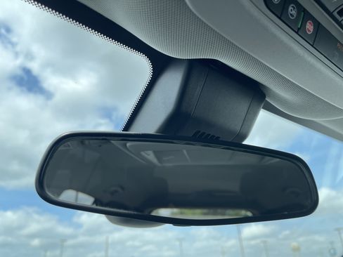 Used 2019 Chevrolet Equinox LT image 33