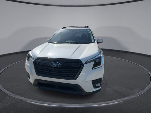 Certified 2022 Subaru Forester Premium AWD/4WD image 3