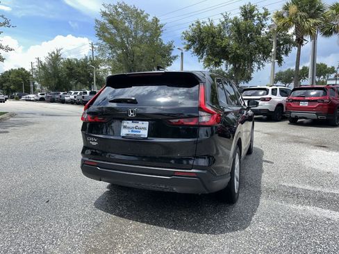 Used 2024 Honda CR-V EX image 6