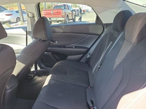 Used 2023 Hyundai Elantra SEL image 27