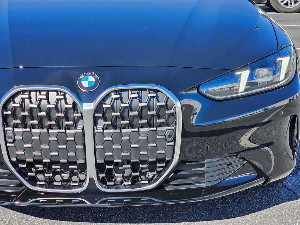 Used 2026 BMW 430i Coupe w/ Convenience Package RWD image 9