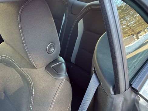 Used 2023 Chevrolet Camaro LT image 15