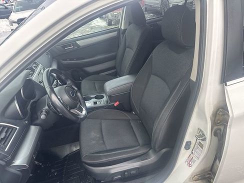 Used 2018 Subaru Outback 2.5i Premium image 20