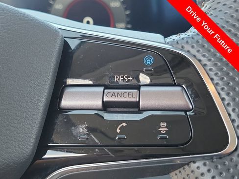 Used 2024 Nissan Ariya FWD image 6