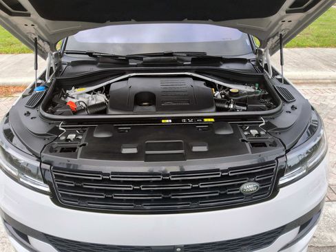 Used 2023 Land Rover Range Rover Sport SE Dynamic AWD/4WD image 43