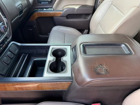 Used 2015 GMC Sierra 1500 SLT w/ SLT Crew Cab Value Package AWD/4WD image 18