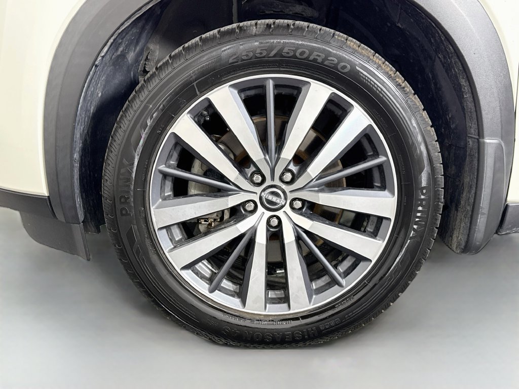 Used 2022 Nissan Pathfinder Platinum w/ Cargo Package AWD/4WD image 32