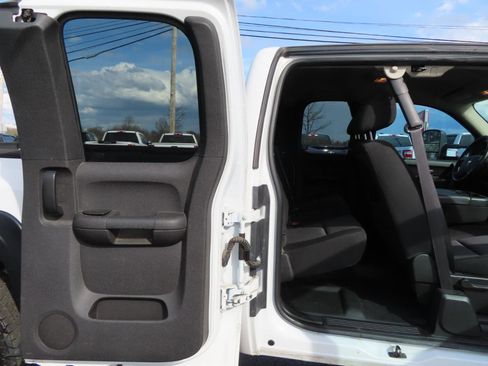 Used 2012 Chevrolet Silverado 2500 LT w/ Suspension Package, Off-Road image 40