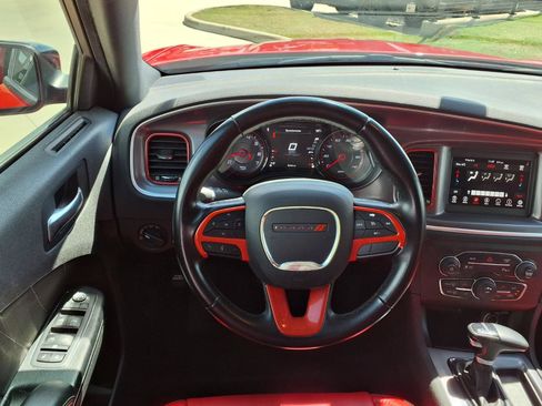 Used 2020 Dodge Charger SXT w/ Blacktop Package RWD image 14