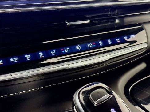 Used 2024 Cadillac Escalade V AWD/4WD image 15