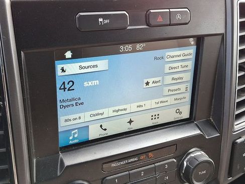 Used 2017 Ford F150 XLT w/ Equipment Group 302A Luxury image 16