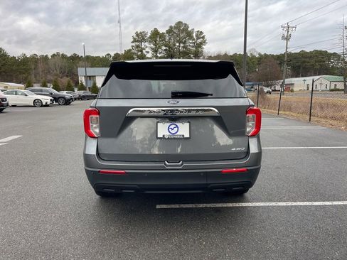 Certified 2022 Ford Explorer 4WD image 6