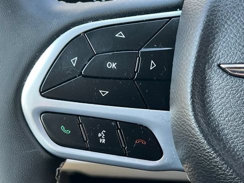 Used 2024 Chrysler Pacifica Limited w/ Uconnect Theater Family Group AWD/4WD image 25