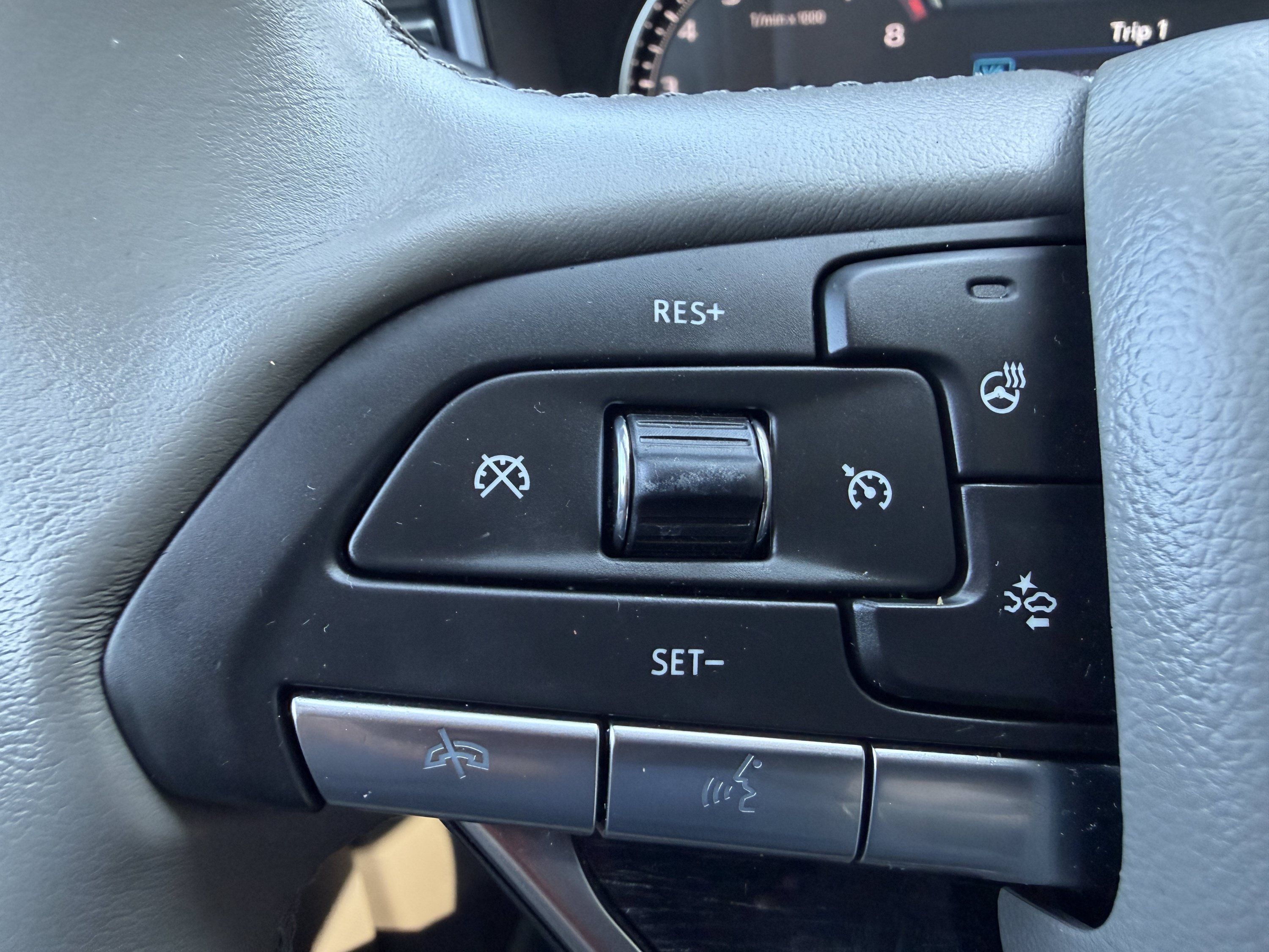 Used 2024 Cadillac XT6 Premium Luxury w/ LPO, Floor Liner Package AWD/4WD image 23