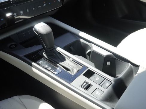 New 2026 Nissan Sentra SL FWD image 14