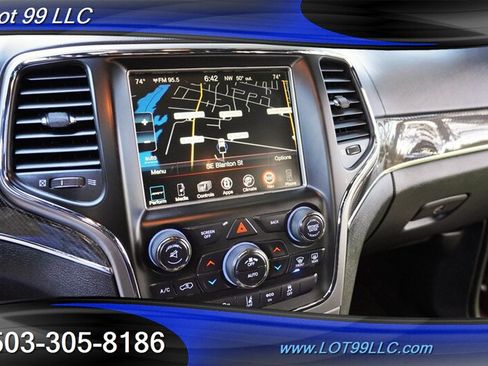 Used 2017 Jeep Grand Cherokee SRT AWD/4WD image 23