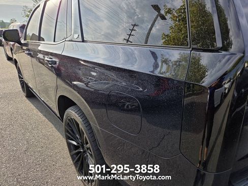 Used 2021 Cadillac Escalade Premium Luxury Platinum AWD/4WD image 10