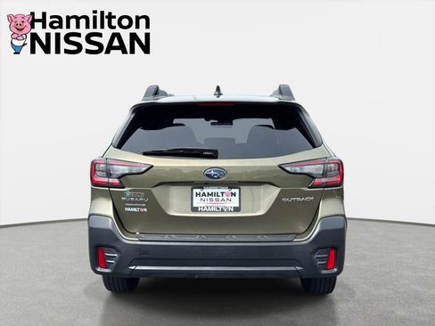 Used 2021 Subaru Outback Premium AWD/4WD image 3